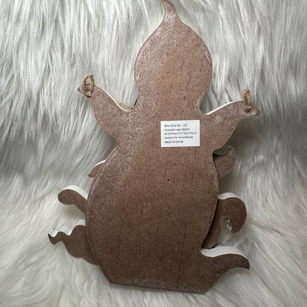 White Ghost Decor with BOO Sign - Picture 2 of 3